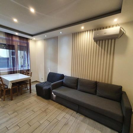 Viola Apartman With Infra Sauna Lägenhet Szeged Exteriör bild