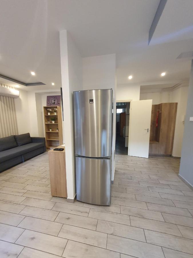 Viola Apartman With Infra Sauna Lägenhet Szeged Exteriör bild